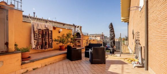3 rooms Apartment in Fonte Nuova, Italy No. 10620 8