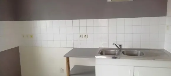 3 rooms Apartment in Laon, France No. 75991 15