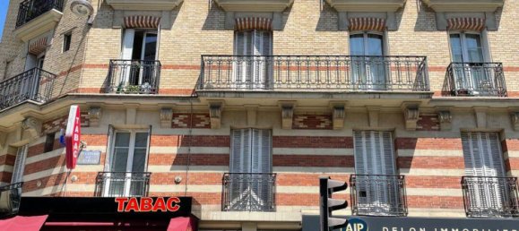 Studio in Paris, France No. 331215 4