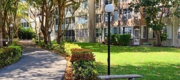 1 Schlafzimmer Gewerbliche Immobilien in Miami, USA, Nr. 615799 6