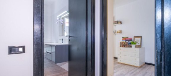 3 bedrooms Apartment in Bergamo, Italy No. 316094 64