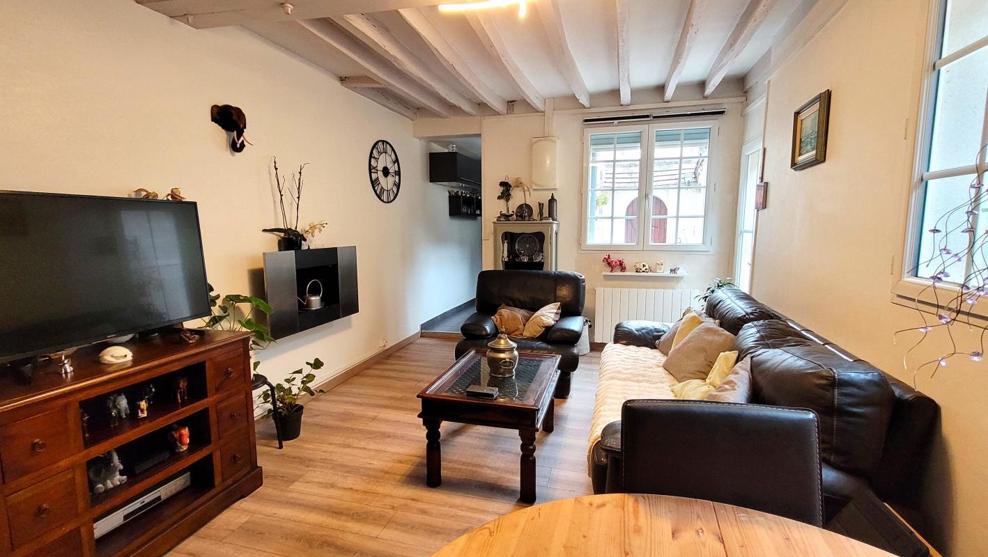 Moradia em banda T2 em Orleans, France N.º 39170