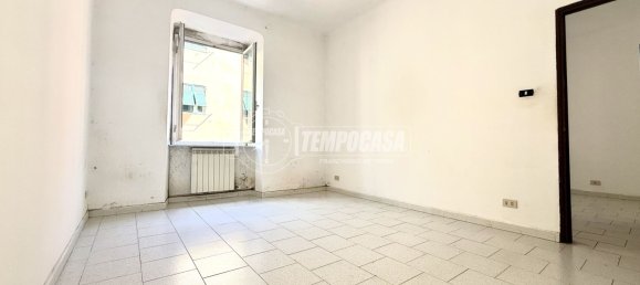 Apartamento de 3 dormitorios en Genoa, Italy No. 312581 2