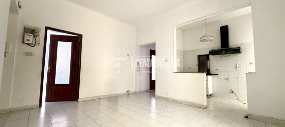 Apartamento de 3 dormitorios en Genoa, Italy No. 312581 9