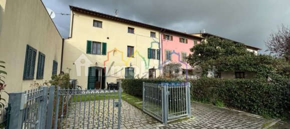 2 bedrooms House in Cascina, Italy No. 35589 16