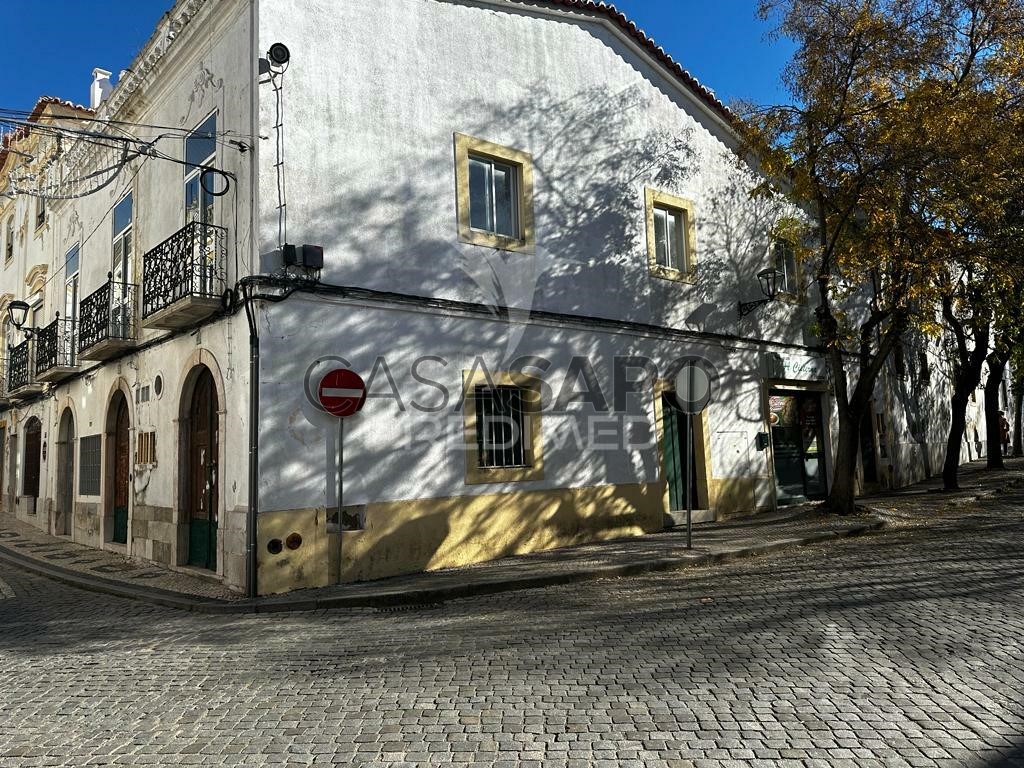 Edificio en Quarteira, Portugal 324 m² No. 196487