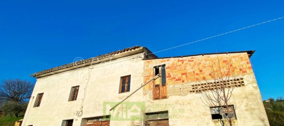 Дом с 3 спальнями в Монтаппоне, Италия № 165203 7