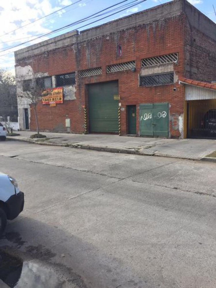 Gewerbliche Immobilie in Lanus, Argentina, Nr. 29402