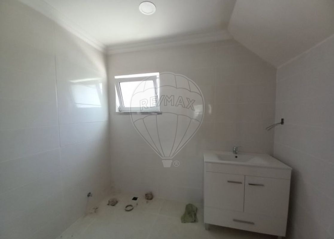 5 bedrooms House in Seixal, Portugal No. 183445