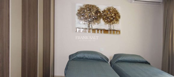 2 bedrooms Penthouse in Marsaxlokk, Malta No. 10774 8