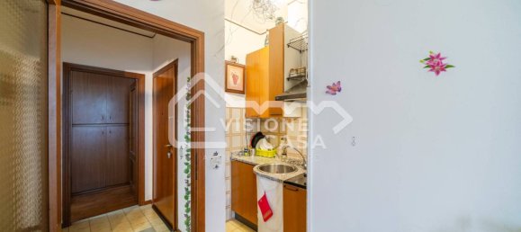 1 bedroom Apartment in Reggio Emilia, Italy No. 344998 5