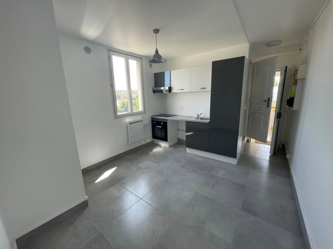 1 bedroom Apartment in Sevran, France No. 185387