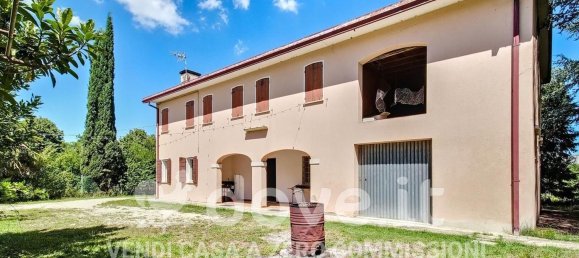 Вилла с 6 комнатами в Доло, Италия № 293155 2