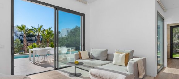 Вилла с 4 спальнями в Дехеса де Кампоамор, Испания № 184719 15