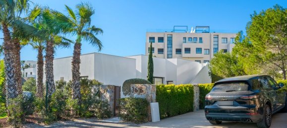 Вилла с 4 спальнями в Дехеса де Кампоамор, Испания № 184719 13