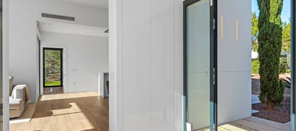 Вилла с 4 спальнями в Дехеса де Кампоамор, Испания № 184719 36