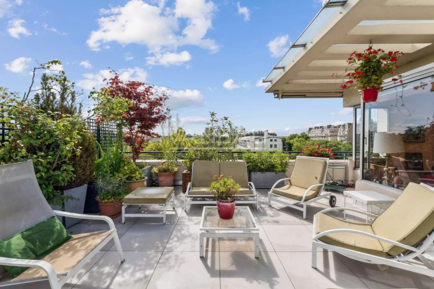 2 غرف نوم شقة في Neuilly-sur-Seine, France رقم 308910