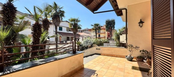 10 rooms Villa in Giugliano in Campania, Italy No. 9412 16