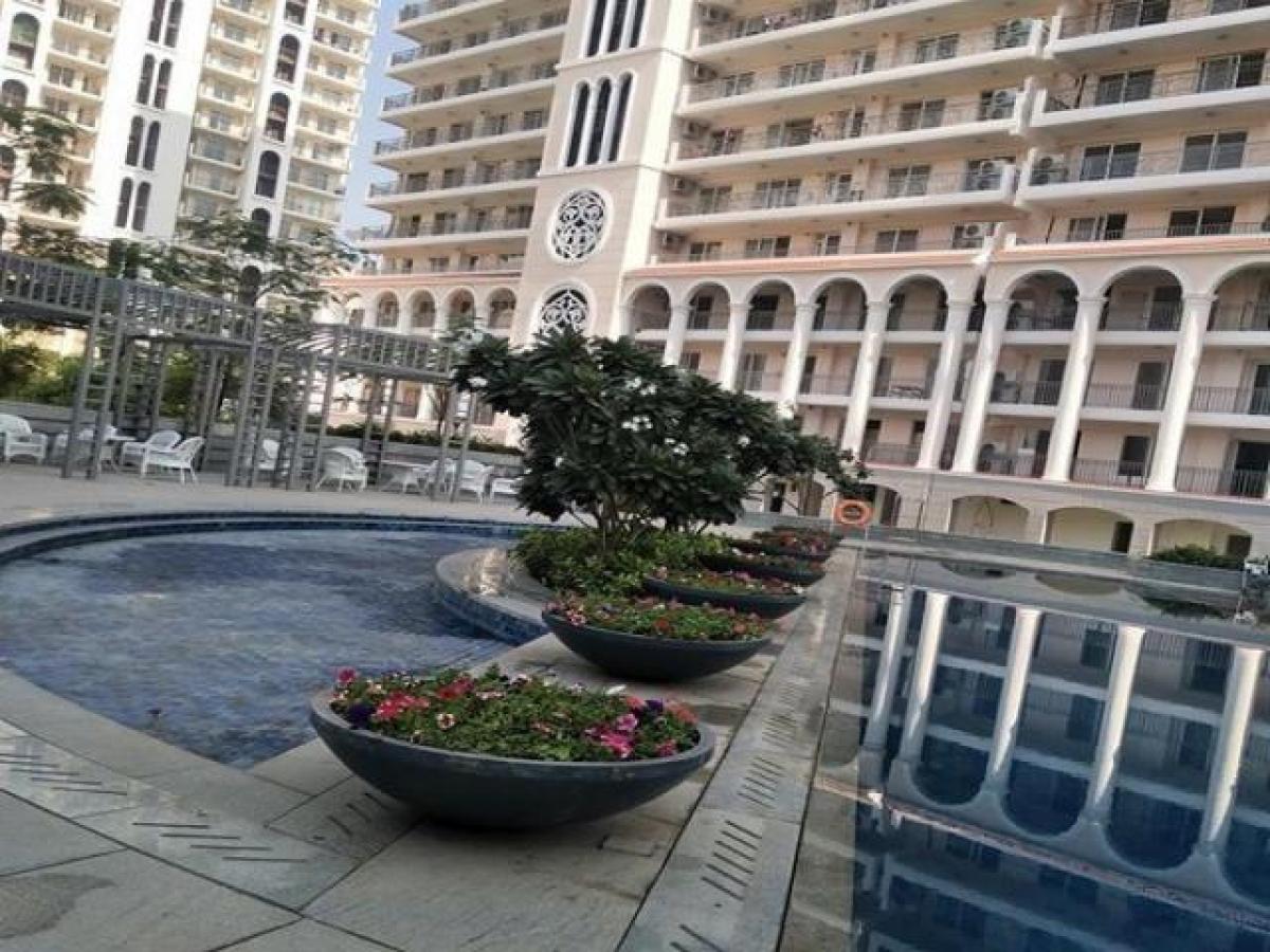 3 bedrooms House in Gurgaon, India No. 13080