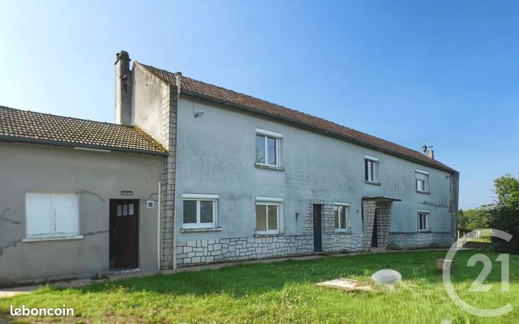 Casa de 5 dormitorios en Gisors, France No. 304725