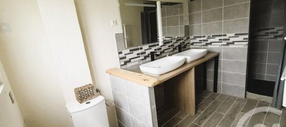 Casa de 5 dormitorios en Gisors, France No. 304725 8