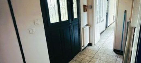 Casa de 5 dormitorios en Gisors, France No. 304725 11