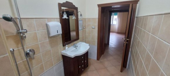 4 rooms Apartment in Sassari, Italy No. 80986 3