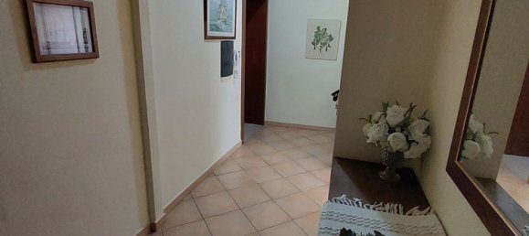 4 rooms Apartment in Sassari, Italy No. 80986 10