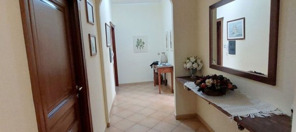 4 rooms Apartment in Sassari, Italy No. 80986 9