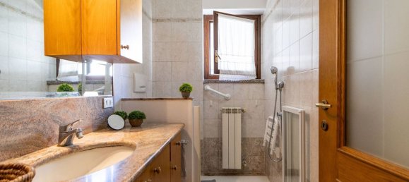 Villa de 4 divisões em Biassono, Italy N.º 314717 21