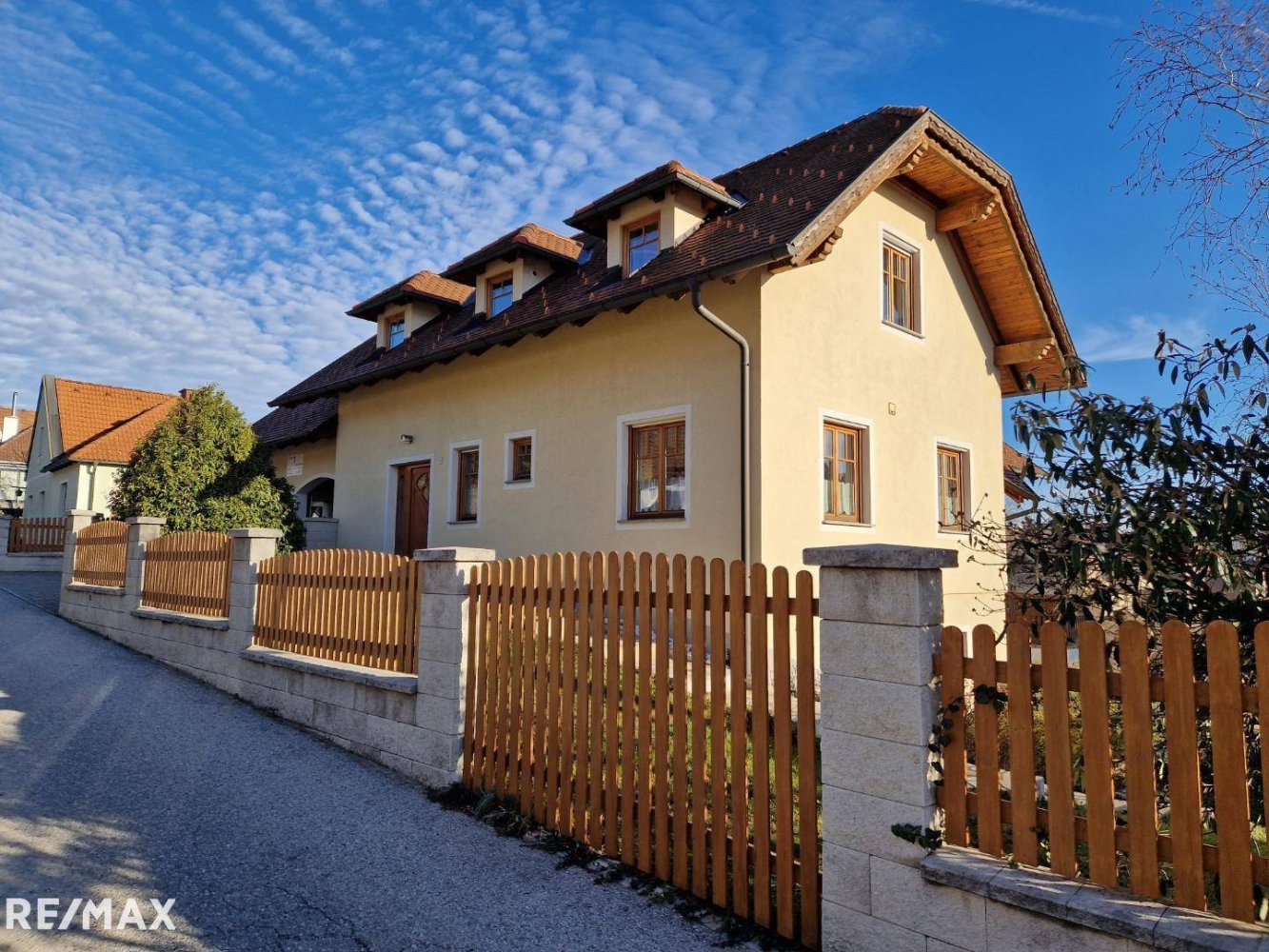 4 bedrooms House in Berndorf, Austria No. 71150