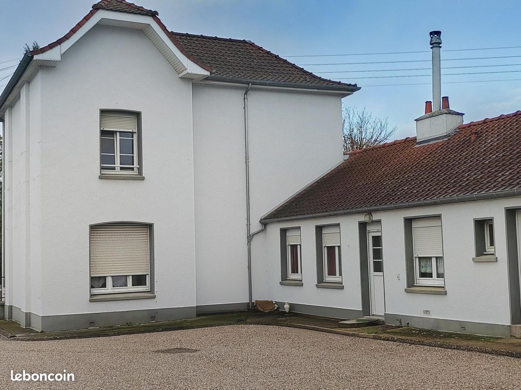 Дом с 3 спальнями в Визерн, Франция № 217633