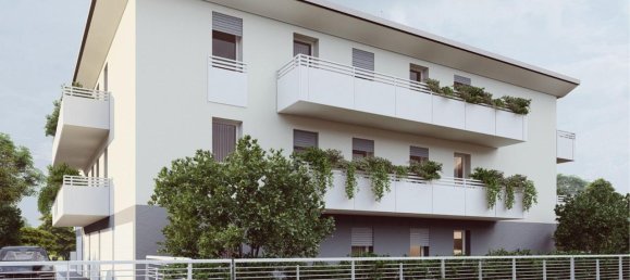 4 rooms Apartment in Monticello Conte Otto, Italy No. 237439 3