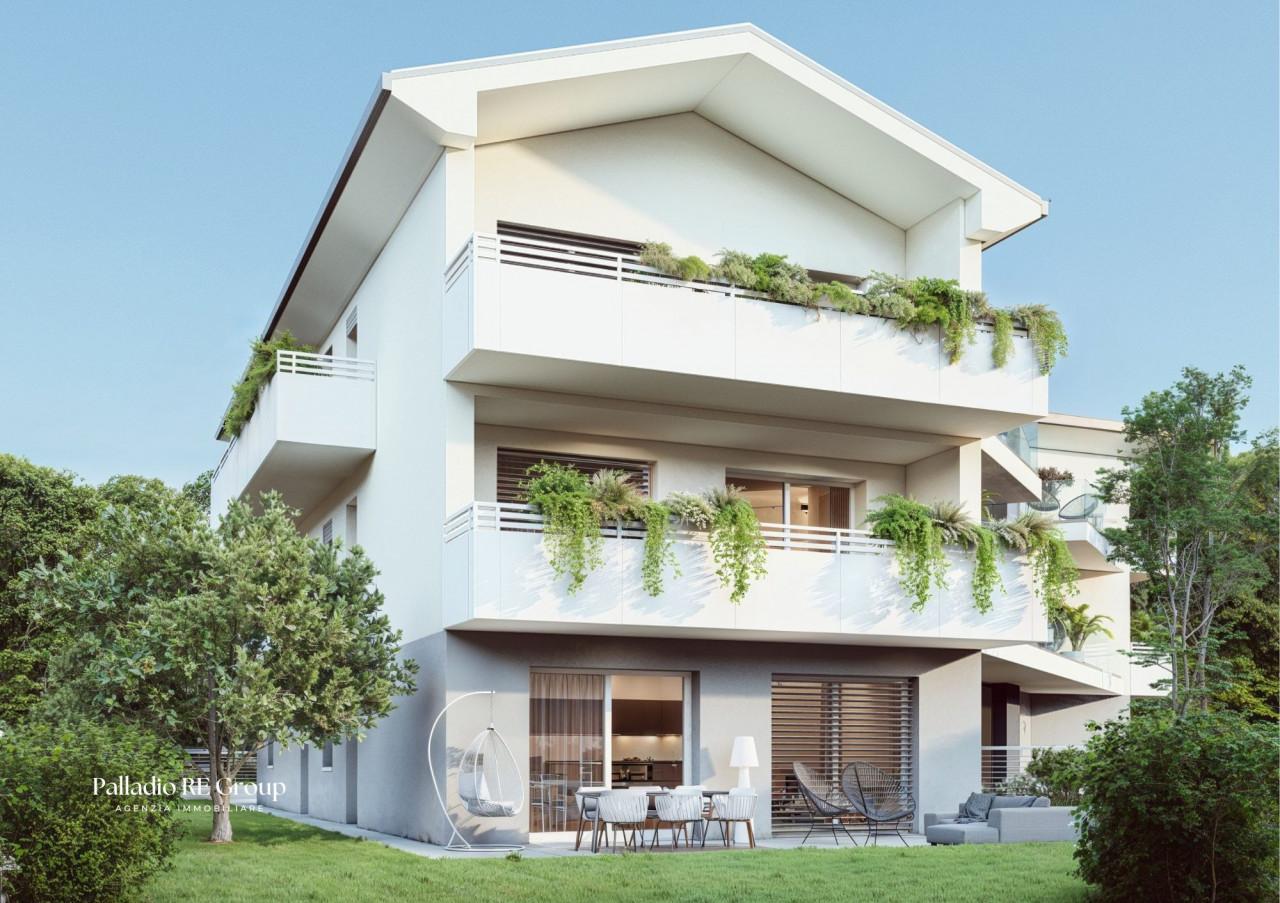 4 rooms Apartment in Monticello Conte Otto, Italy No. 237439