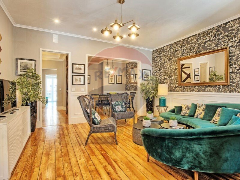 Apartamento de 4 dormitorios en Lisbon, Portugal No. 9725