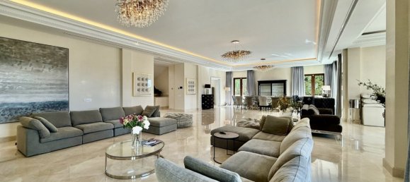 12 bedrooms Villa in Marbella, Spain No. 73340 6