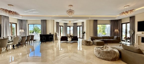 12 bedrooms Villa in Marbella, Spain No. 73340 10