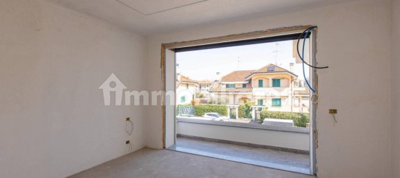 3 bedrooms Villa in Legnano, Italy No. 100372 22