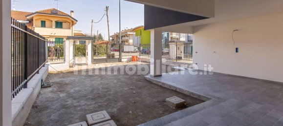 3 bedrooms Villa in Legnano, Italy No. 100372 24