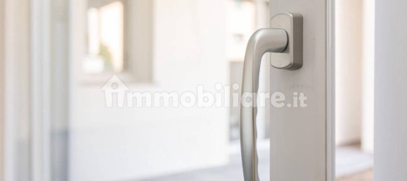 3 bedrooms Villa in Legnano, Italy No. 100372 6