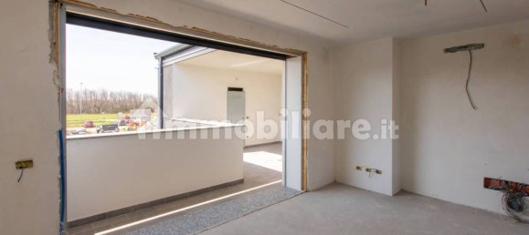 3 bedrooms Villa in Legnano, Italy No. 100372 15