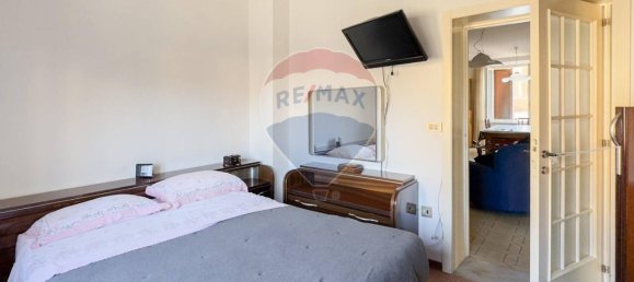 5 rooms Apartment in Jesi, Italy No. 5691 19