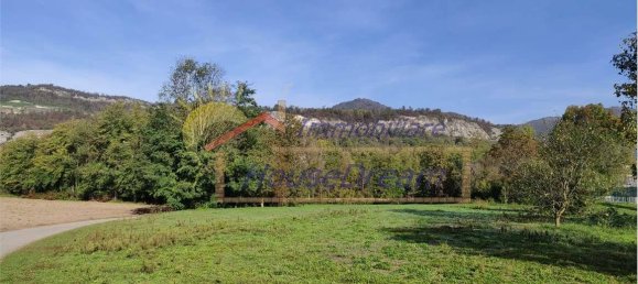 Grundstück in Caravate, Italy 14300m², Nr. 158420 3