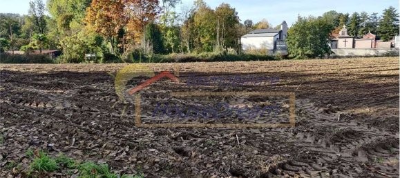 Grundstück in Caravate, Italy 14300m², Nr. 158420 9