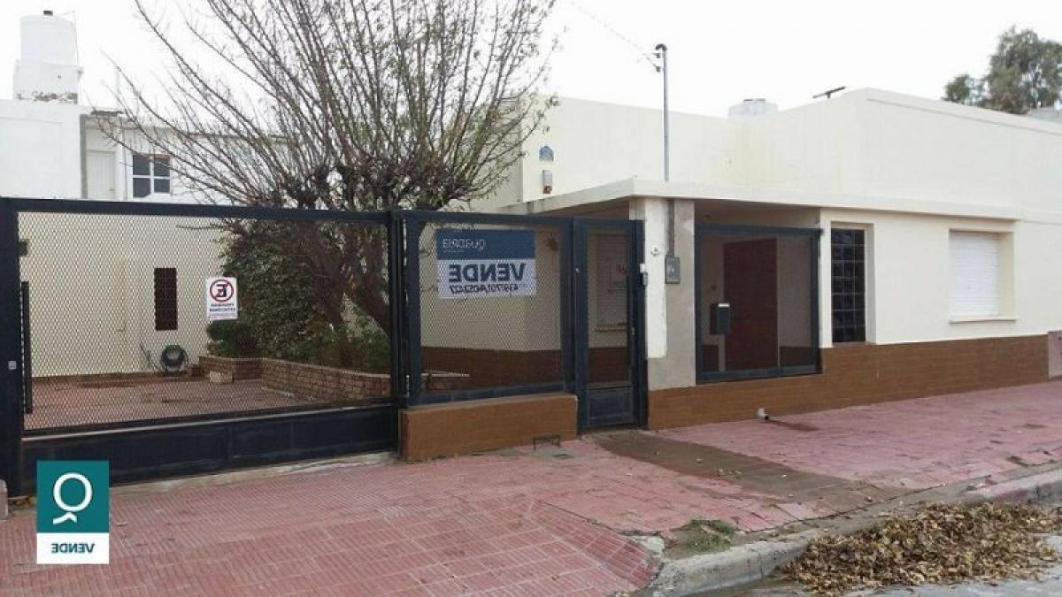 3 bedrooms House in Chubut, Argentina No. 61051