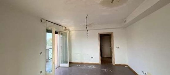 Apartamento de 3 habitaciónes en Abbiategrasso, Italy No. 7858 4
