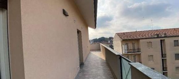 Apartamento de 3 habitaciónes en Abbiategrasso, Italy No. 7858 3