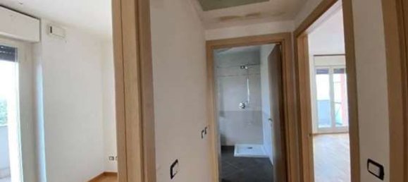 Apartamento de 3 habitaciónes en Abbiategrasso, Italy No. 7858 8