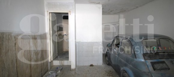 42m² Garage in Arzano, Italy No. 266791 8