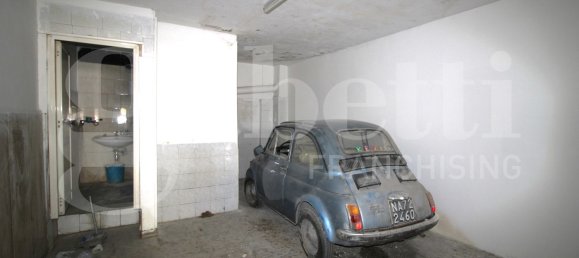 42m² Garage in Arzano, Italy No. 266791 6
